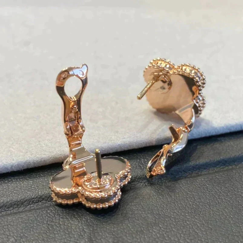 ¡®Moco¡¯CLOVER MEDIUM 1 MOTIFS GRAY MOP DIAMOND EARRINGS