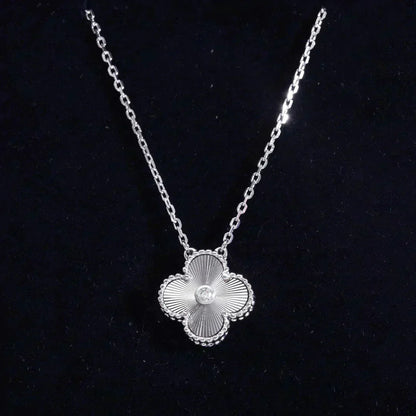 [moco jewelrys]CLOVER  15MM DIAMOND LASER NECKLACE SILVER