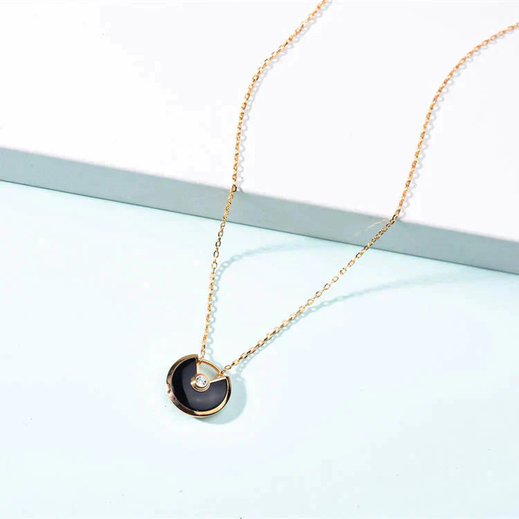[moco jewelrys]AMULETTE GOLD CARNELIAN ONYX NECKLACE