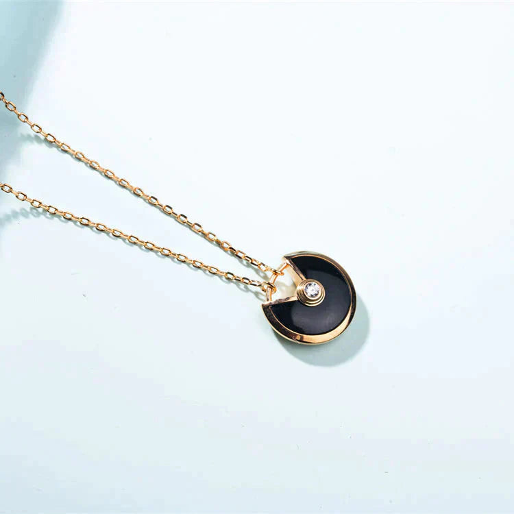 [moco jewelrys]AMULETTE GOLD CARNELIAN ONYX NECKLACE