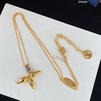 [moco jewelrys]LOUISETTE PEDANT GOLD NECKLACE