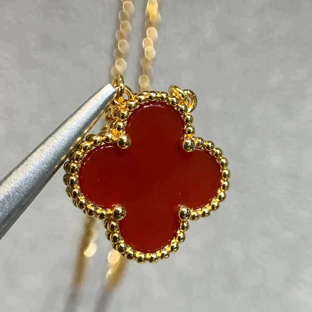 [moco jewelrys]CLOVER 15MM CARNELIAN SINGLE FLOWER NECKLACE