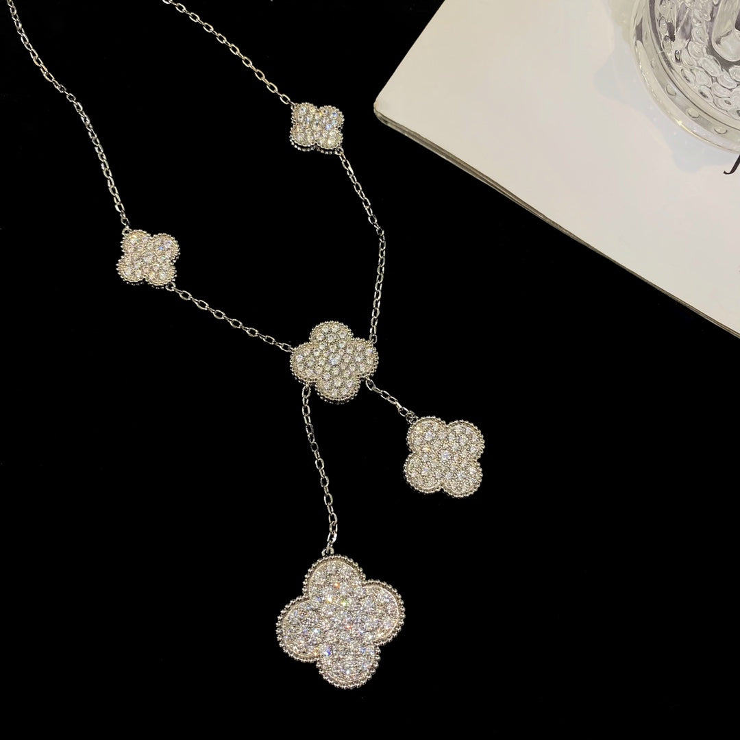 [moco jewelrys]KLEE 5 MOTIVE SILBER DIAMANTEN HALSKETTE