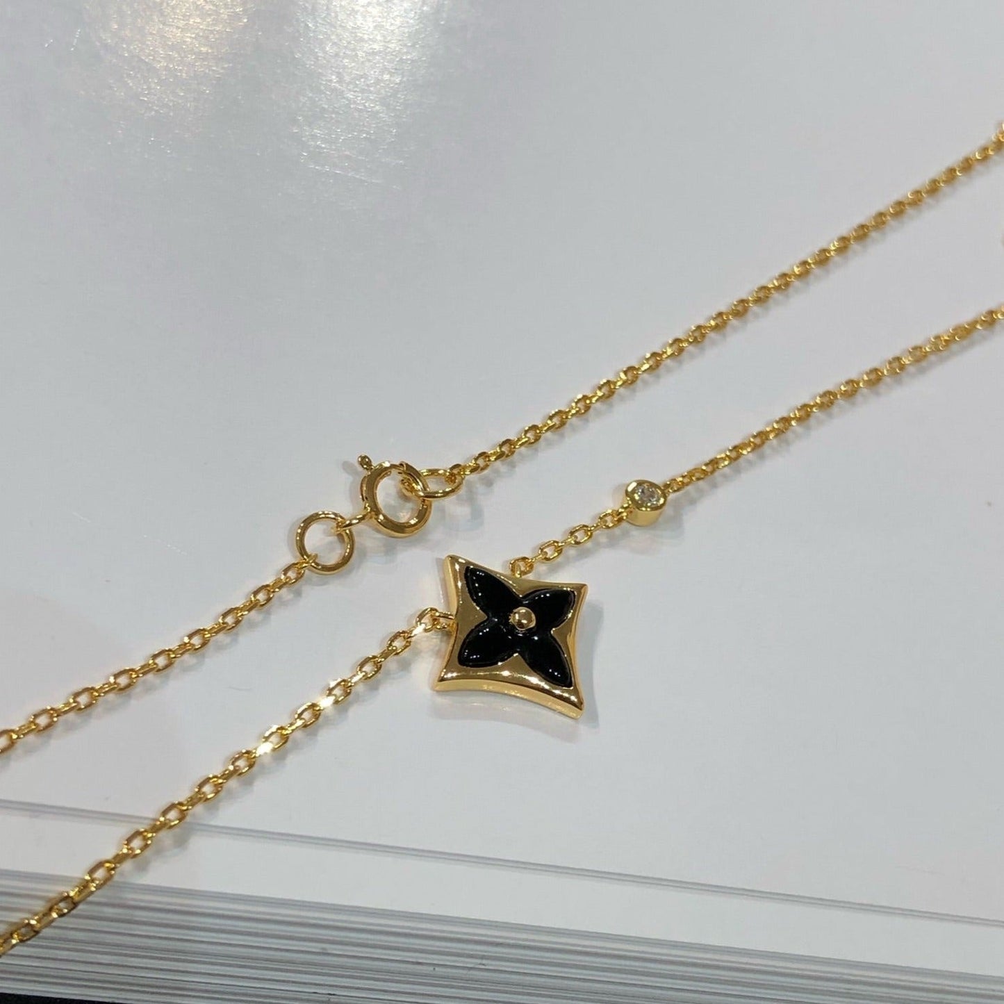 [moco jewelrys]STAR BLACK MOP NECKLACE