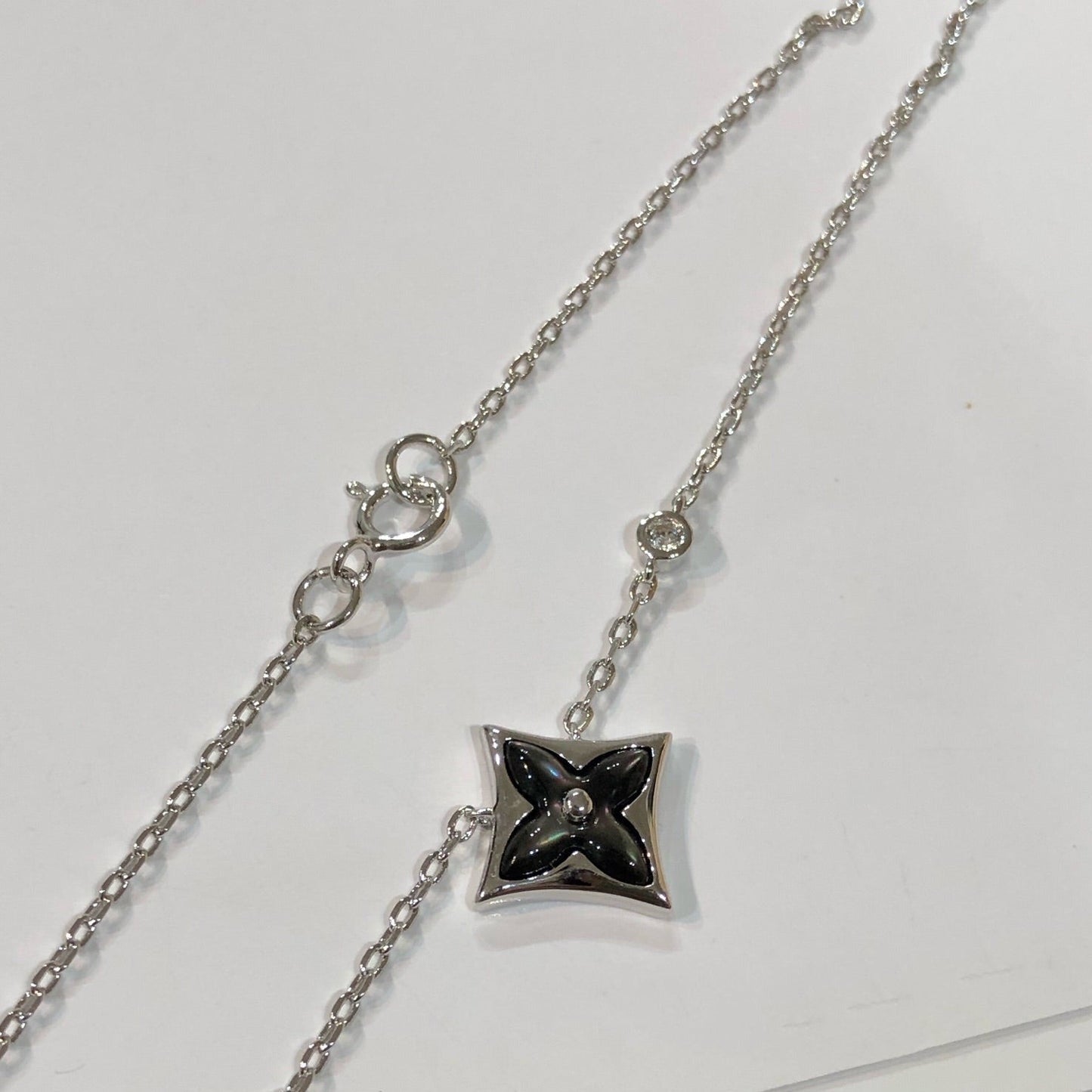 [moco jewelrys]STAR BLACK MOP NECKLACE