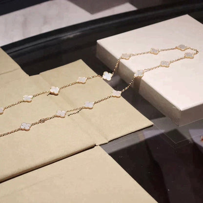 [moco jewelrys]KLEE 20 MOTIVE WEISSE PERLMUTT-HALSKETTE