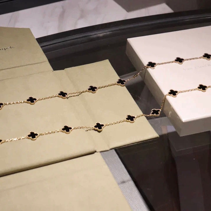 [moco jewelrys]CLOVER 20 MOTIFS ONYX NECKLACE
