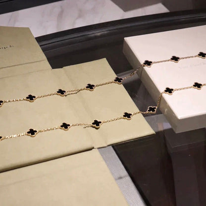 [moco jewelrys]CLOVER 20 MOTIFS ONYX NECKLACE