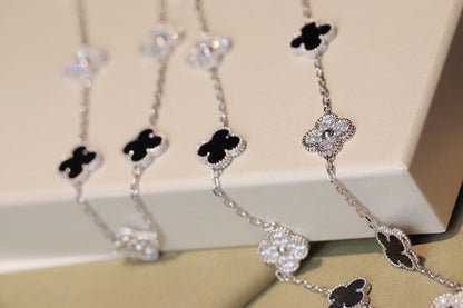 [moco jewelrys]CLOVER 20 MOTIFS ONYX DIAMOND SILVER