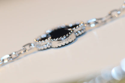 [moco jewelrys]CLOVER 20 MOTIFS ONYX DIAMOND SILVER