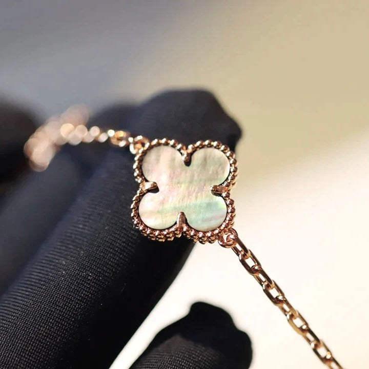 [moco jewelrys]CLOVER 20 MOTIFS DARK MOP DIAMOND  NECKLACE