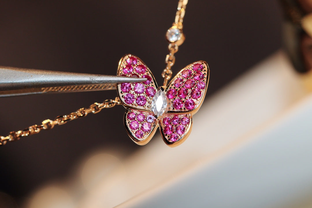 [moco jewelrys]BUTTERFLY RED DIAMOND ROSE GOLD NECKLACE