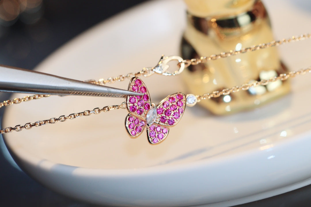 [moco jewelrys]BUTTERFLY RED DIAMOND ROSE GOLD NECKLACE