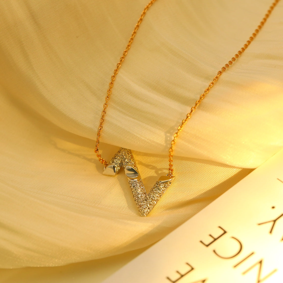 [moco jewelrys]VOLT SILVER DIAMOND PEDANT NECKLACE