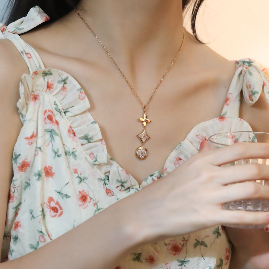 [moco jewelrys]STAR AND SUN DIAMOND PINK GOLD NECKLACE