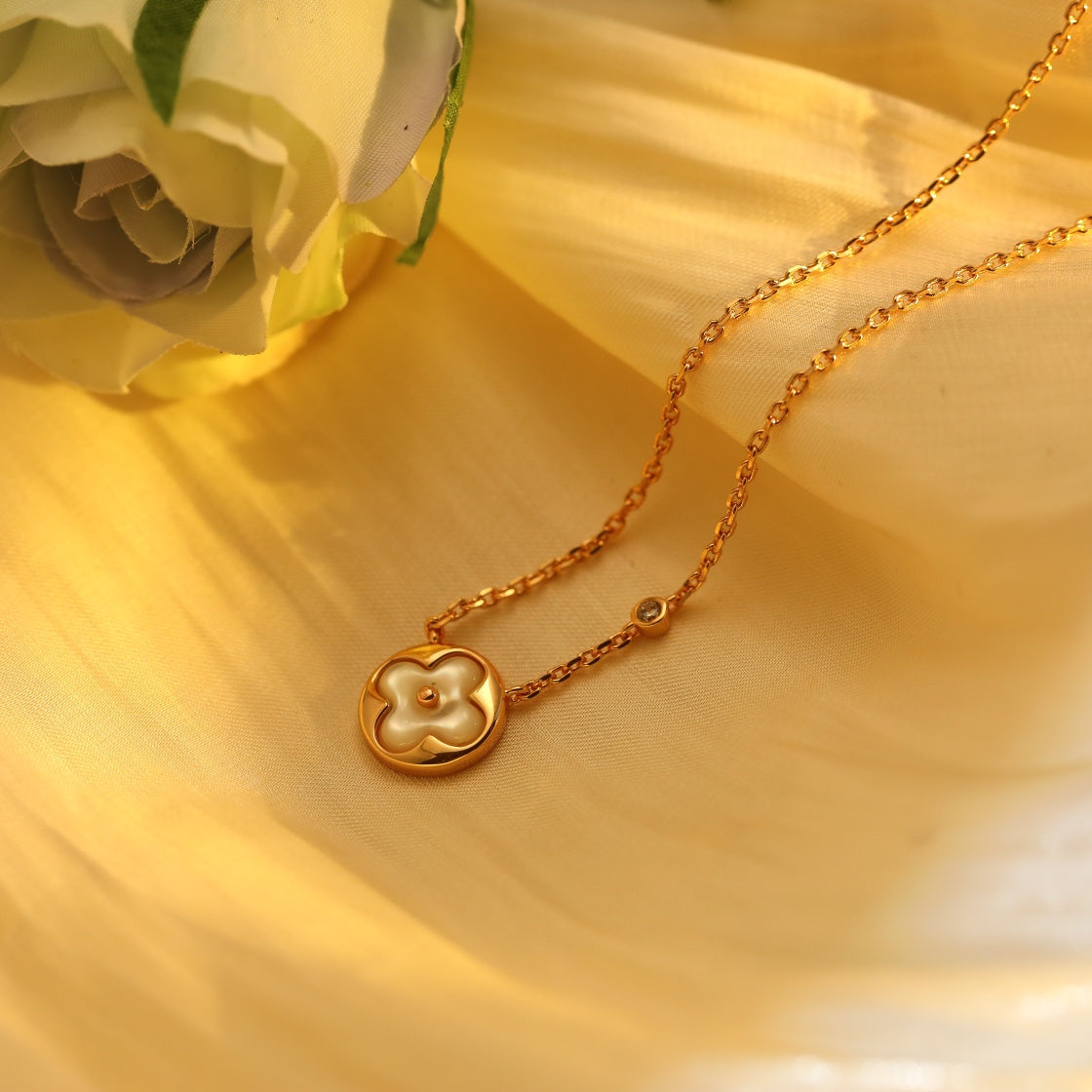 [moco jewelrys]SUN PEDANT PINK GOLD 1 DIAMOND NECKLACE
