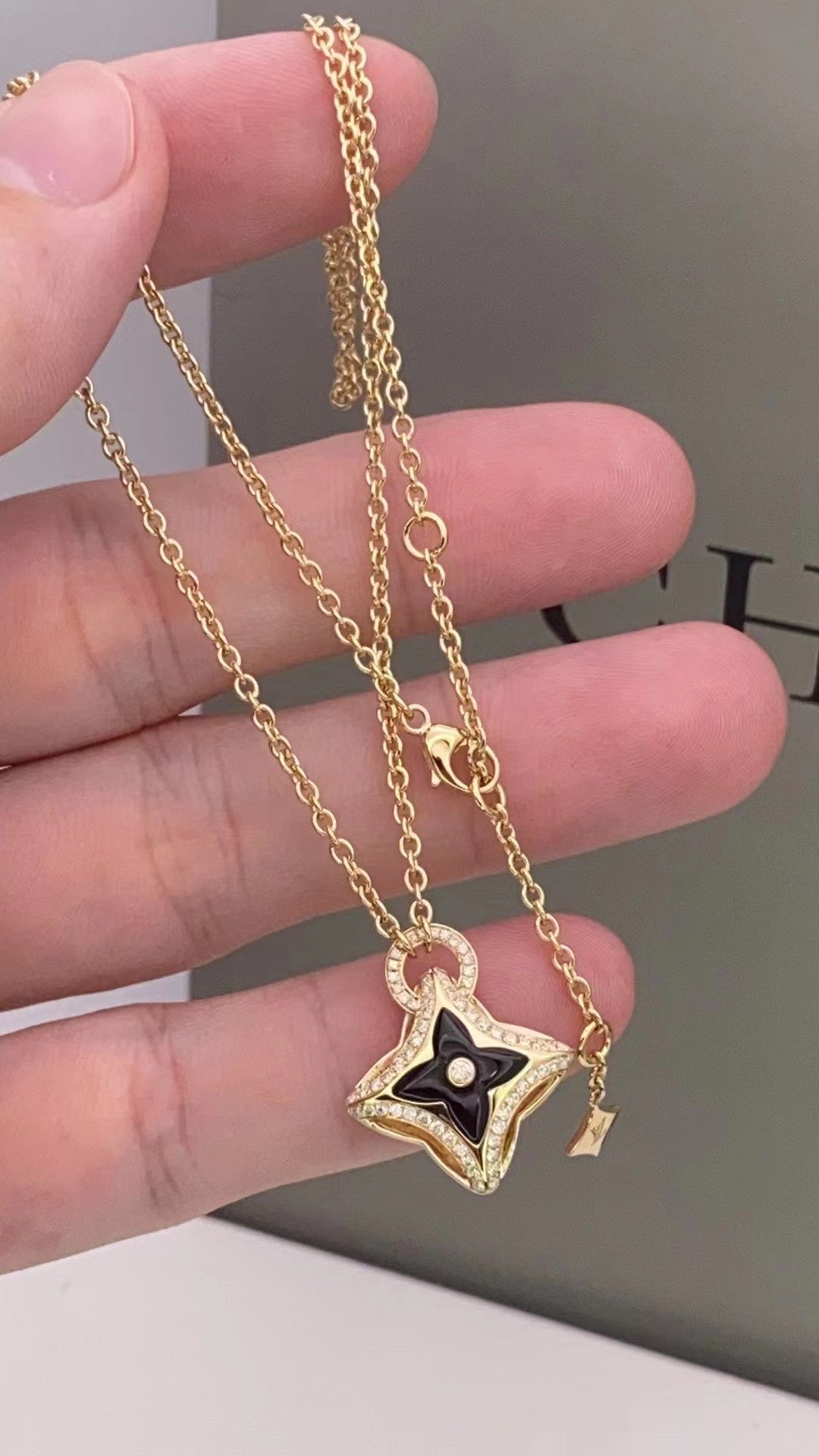 [moco jewelrys]STAR PEDANT PINK GOLD DIAMOND NECKLACE