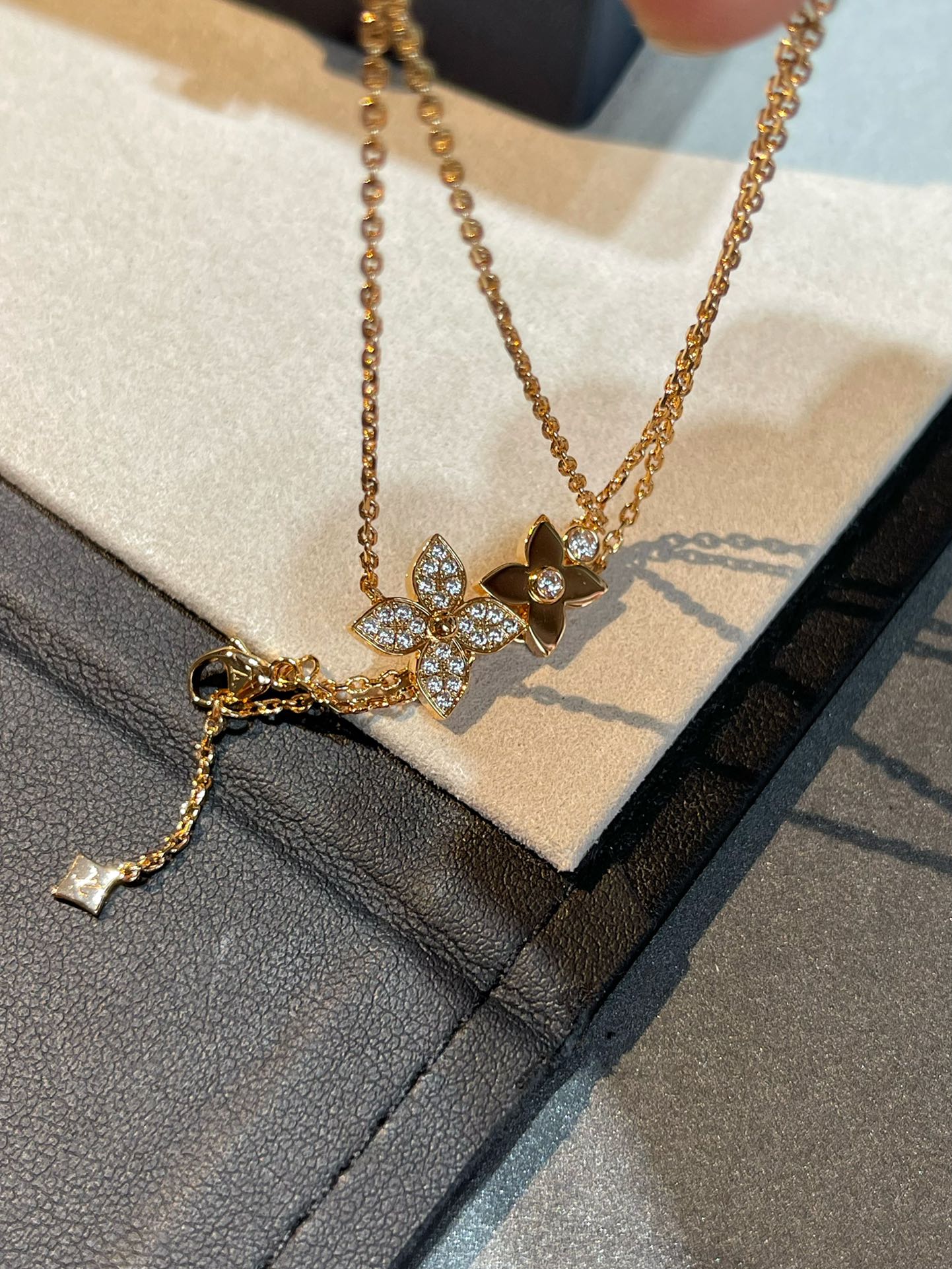 [moco jewelrys]STAR BLOSSOM NECKLACE PINK GOLD DIAMONDS