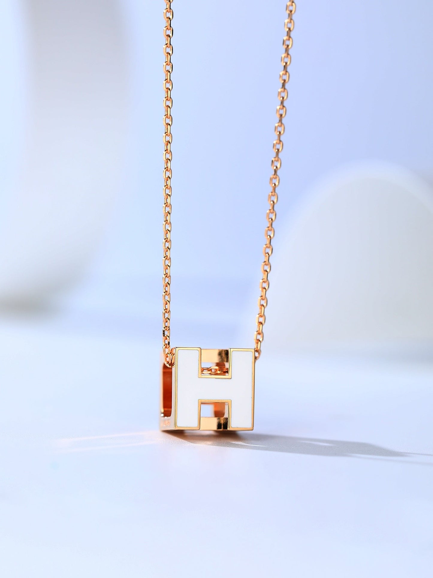 [moco jewelrys]H CAGE PINK GOLD NECKLACE