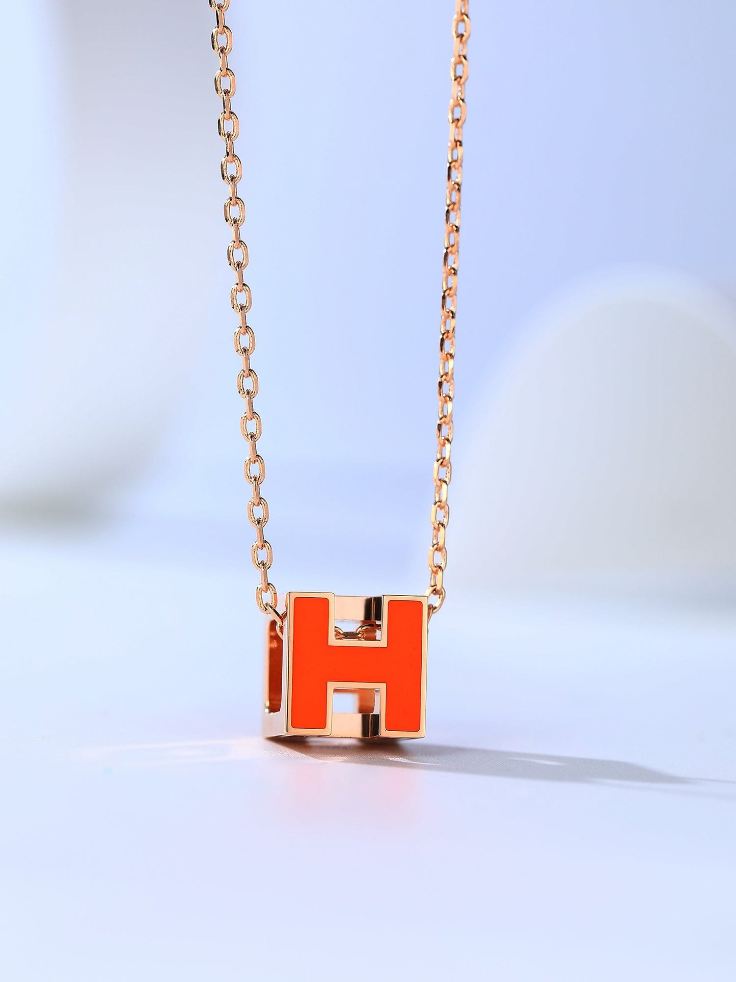[moco jewelrys]H CAGE PINK GOLD NECKLACE