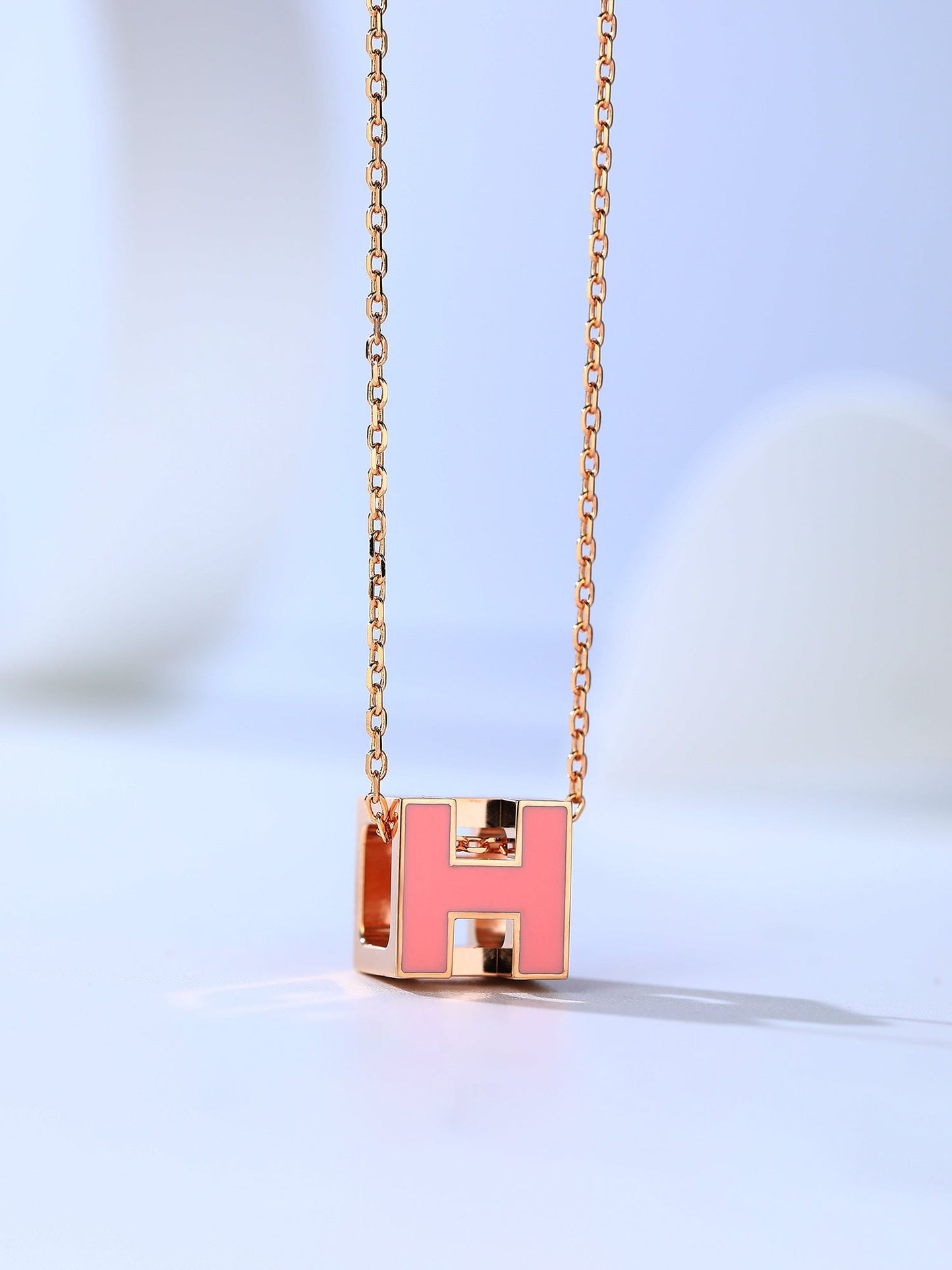 [moco jewelrys]H CAGE PINK GOLD NECKLACE