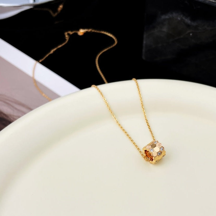 [moco jewelrys]BEE MINI ANHÄNGER DIAMANT HALSKETTE