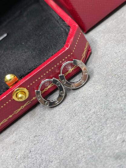 ¡®Moco¡¯LOVE MINI EARRINGS