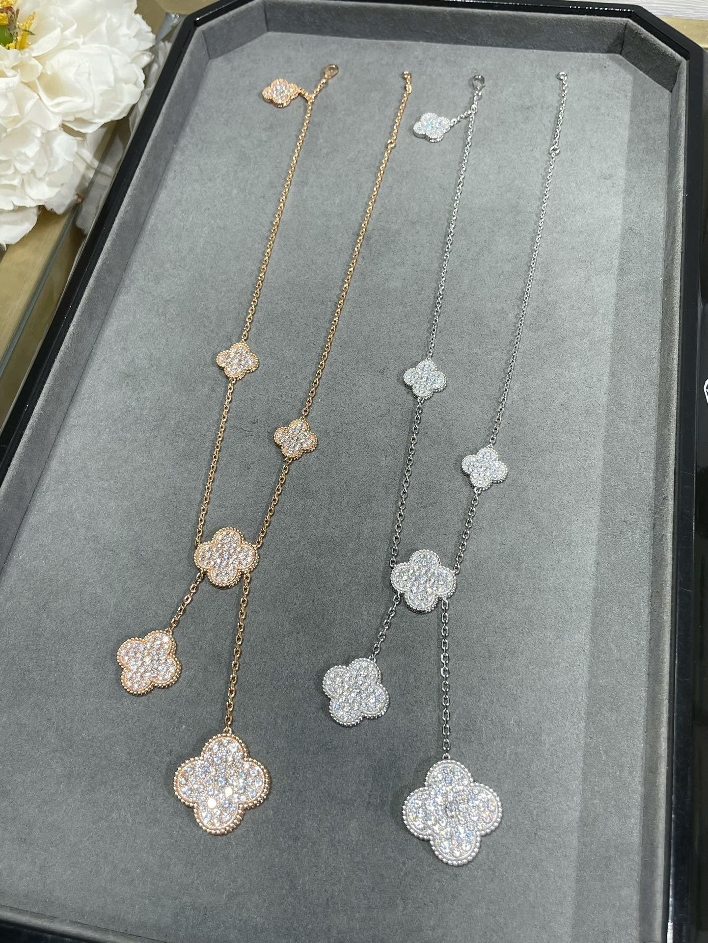 [moco jewelrys]CLOVER 6 MOTIF DIAMOND PAVED NECKLACE