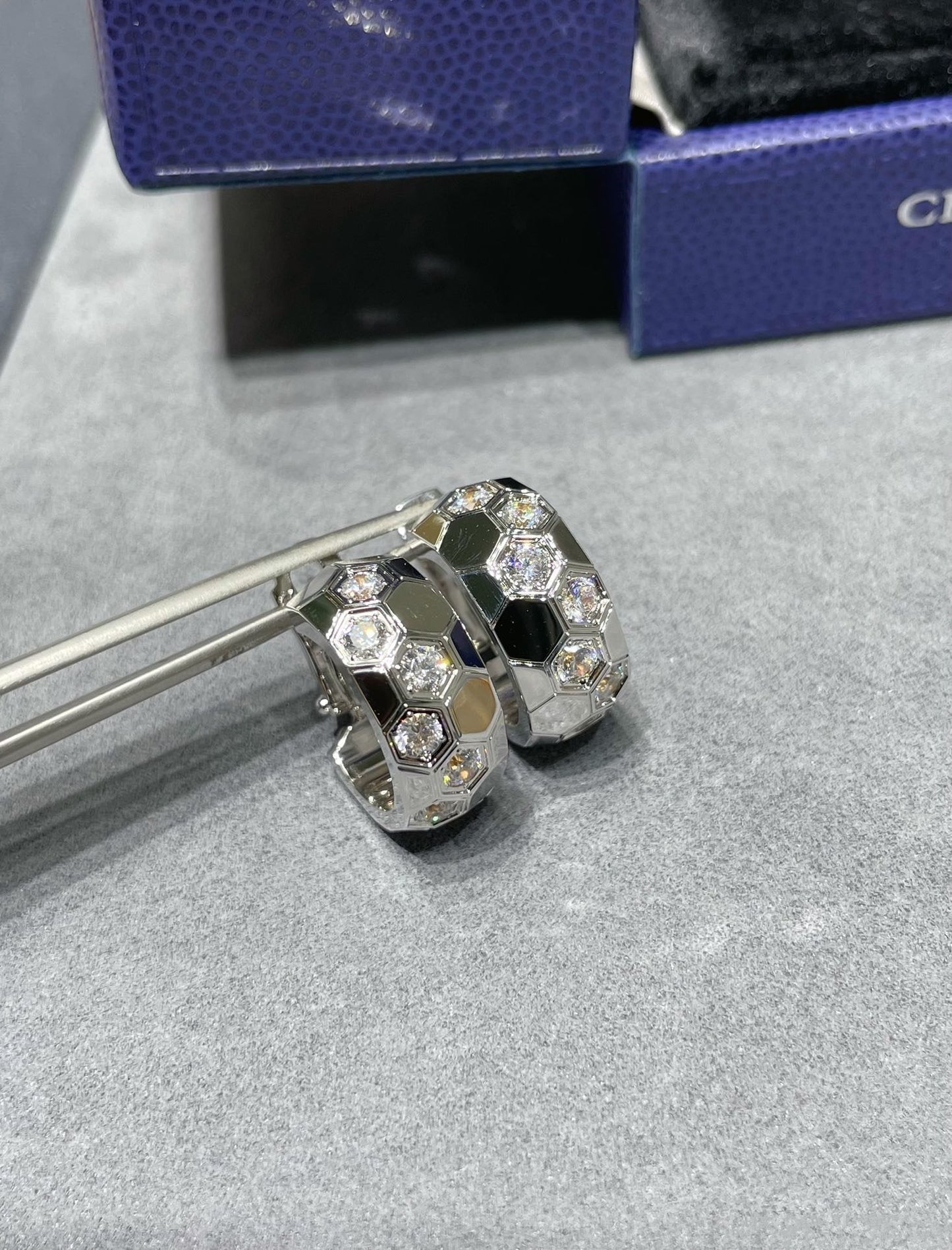 [moco jewelrys]BEE LOVE DIAMOND HOOP OHRRINGE