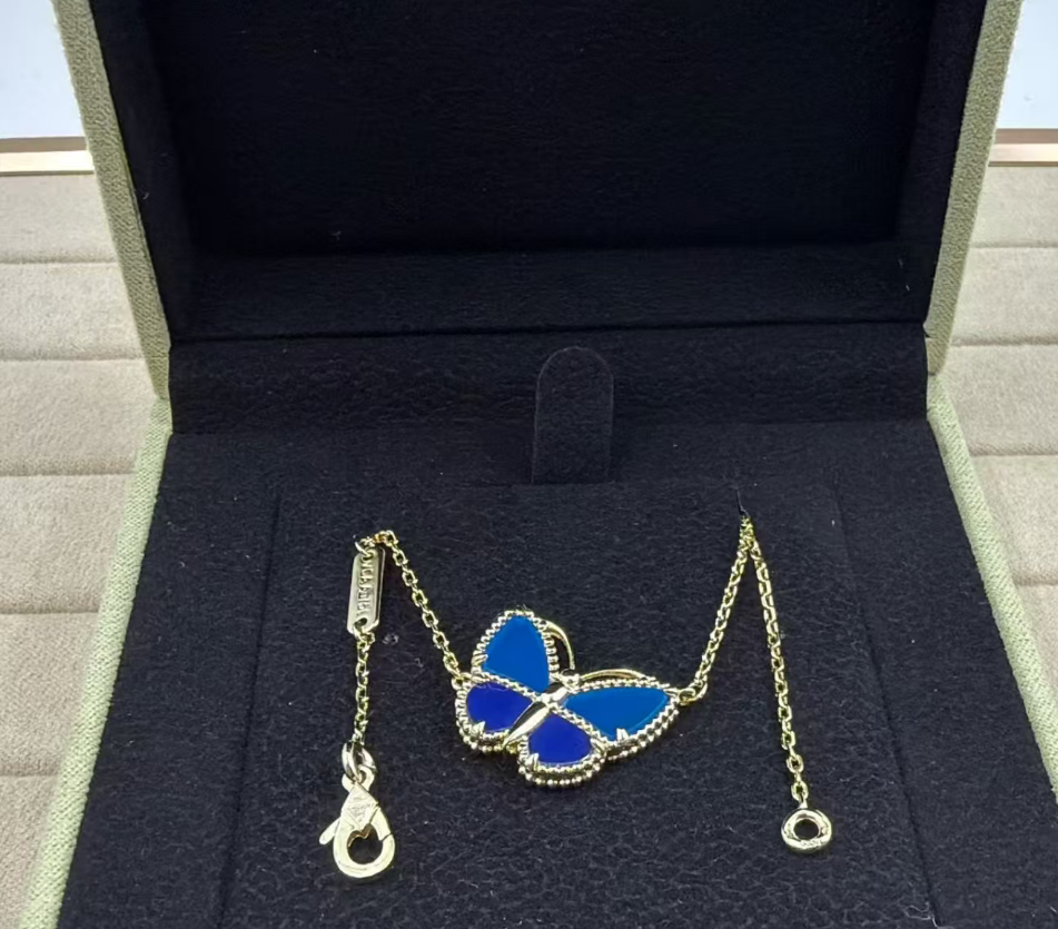 [moco jewelrys]BUTTERFLY BLUE   NECKLACE