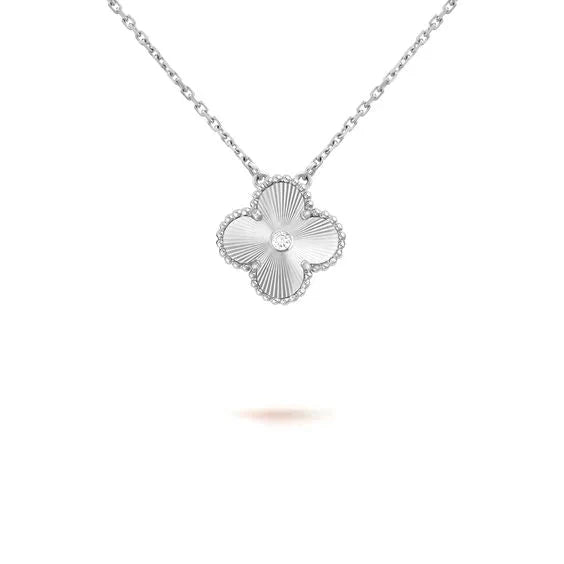 [moco jewelrys]CLOVER  15MM DIAMOND LASER NECKLACE SILVER