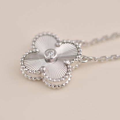 [moco jewelrys]CLOVER  15MM DIAMOND LASER NECKLACE SILVER