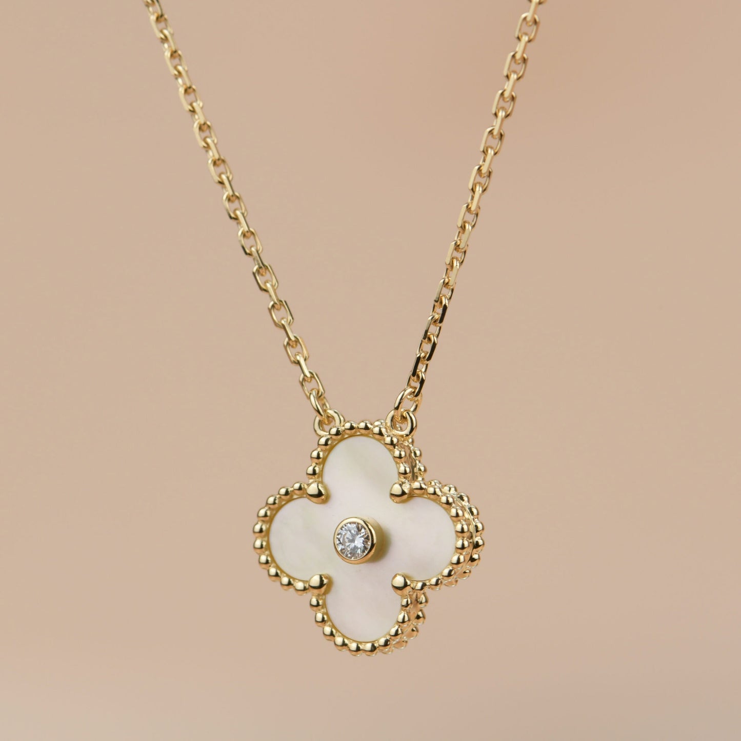 [moco jewelrys]CLOVER 15MM DIAMOND GOLD MOTHER OF PEARL NECKLACE