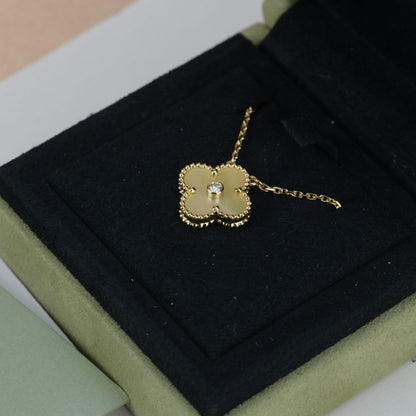 [moco jewelrys]CLOVER 15MM DIAMOND GOLD MOTHER OF PEARL NECKLACE