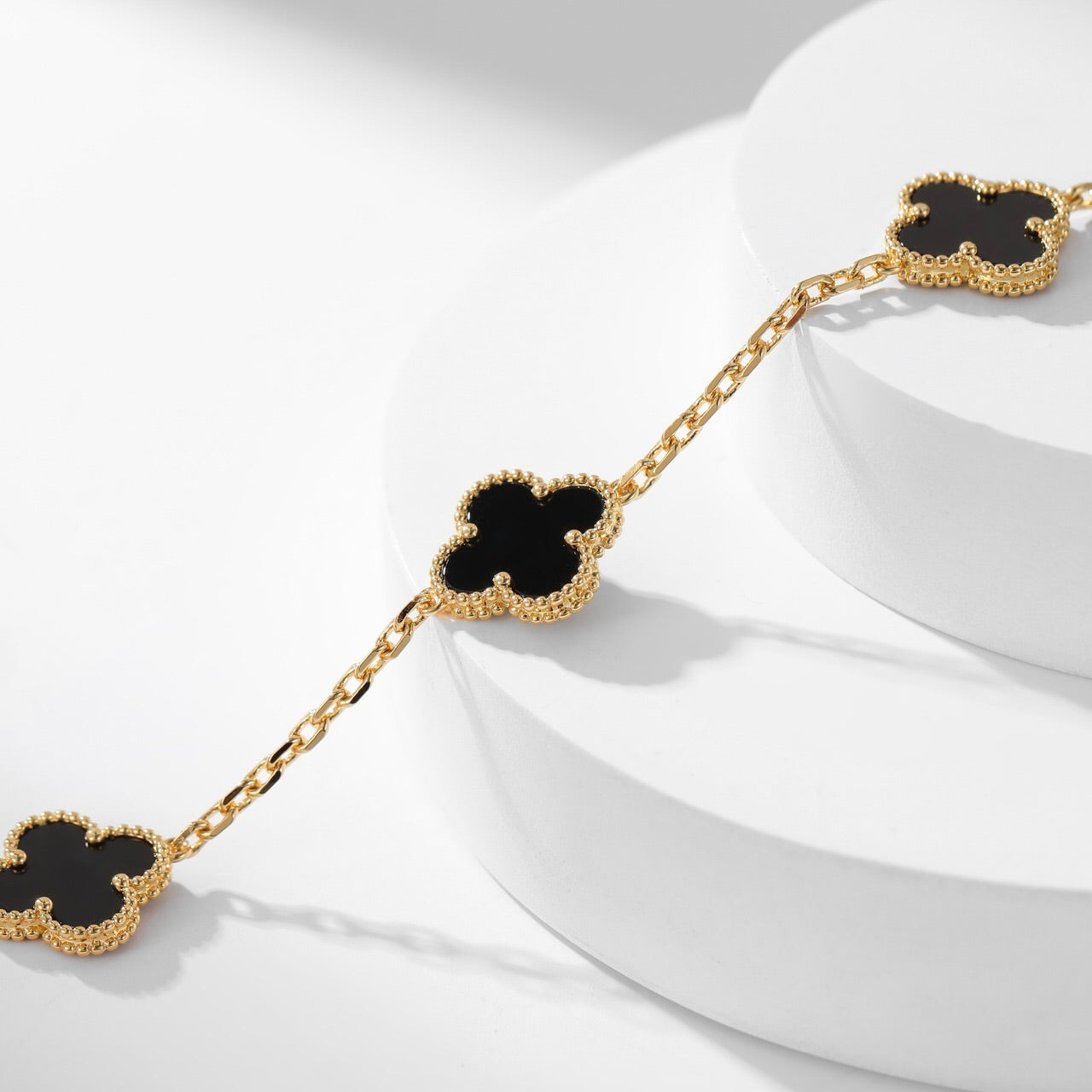 [moco jewelrys]KLEE-HALSKE m. 10 ONYX-MOTIVEN