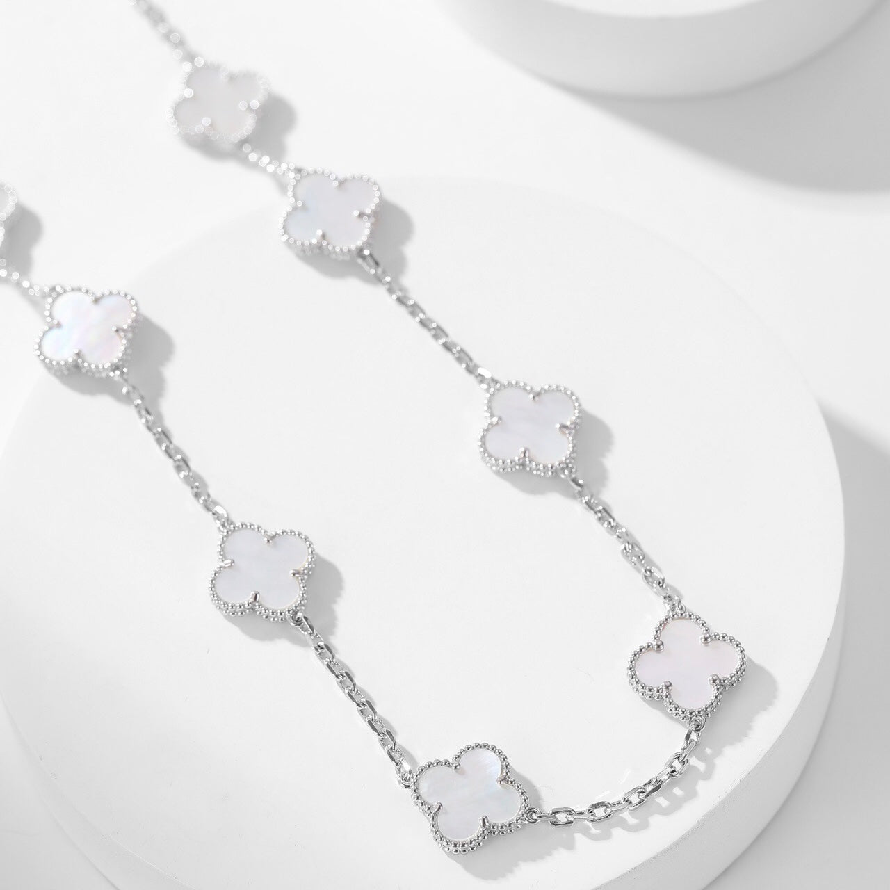 [moco jewelrys]CLOVER 10 MOTIFS WHITE MOTHER OF PEARL NECKLACE