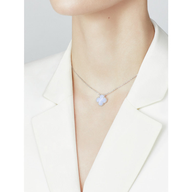 [moco jewelrys]CLOVER 15MM BLUE CHALCEDONY NECKLACE SILVER