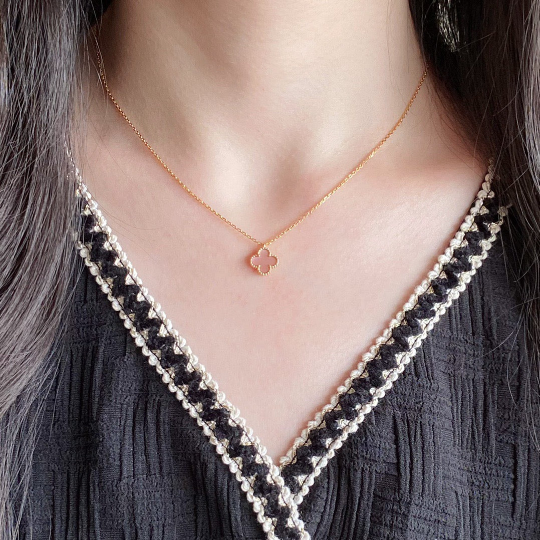 [moco jewelrys]CLOVER 15MM PINK MOTHER-OF-PEARL SINGLE FLOWER NECKLACE