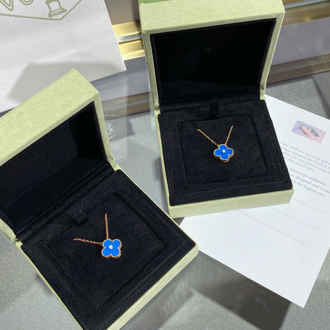 [moco jewelrys]CLOVER 15MM DIAMOND AND BLUE AGATE NECKLACE