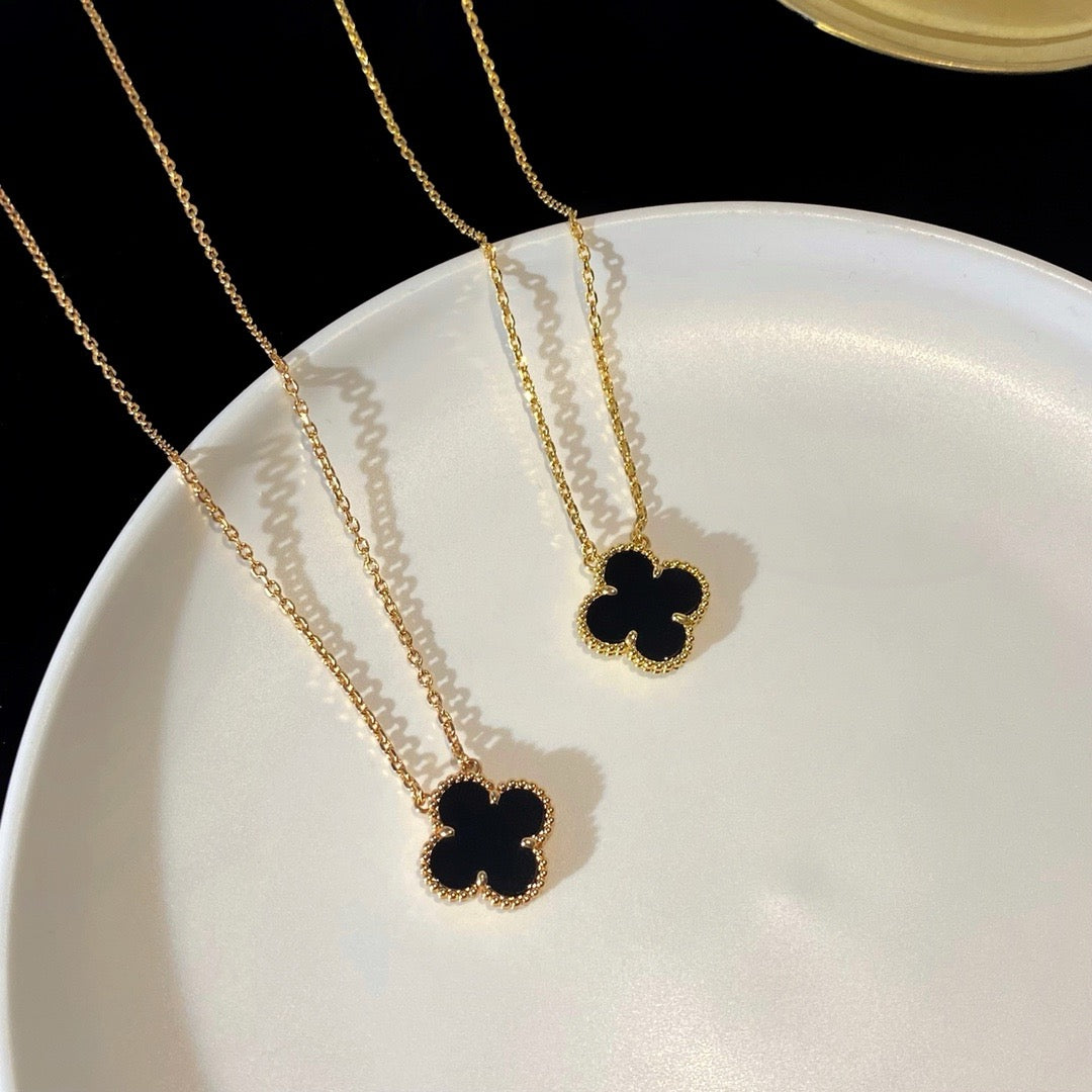 [moco jewelrys]CLOVER 15MM BLACK ONYX SINGLE FLOWER NECKLACE