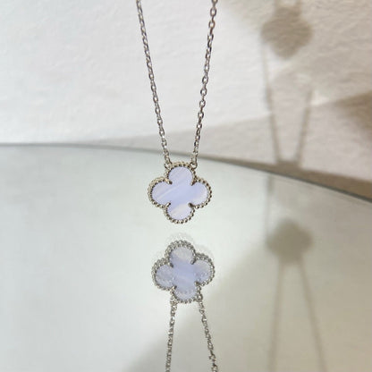 [moco jewelrys]CLOVER 15MM BLUE CHALCEDONY NECKLACE SILVER