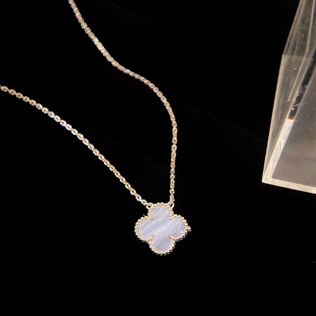 [moco jewelrys]CLOVER 15MM BLUE CHALCEDONY NECKLACE SILVER