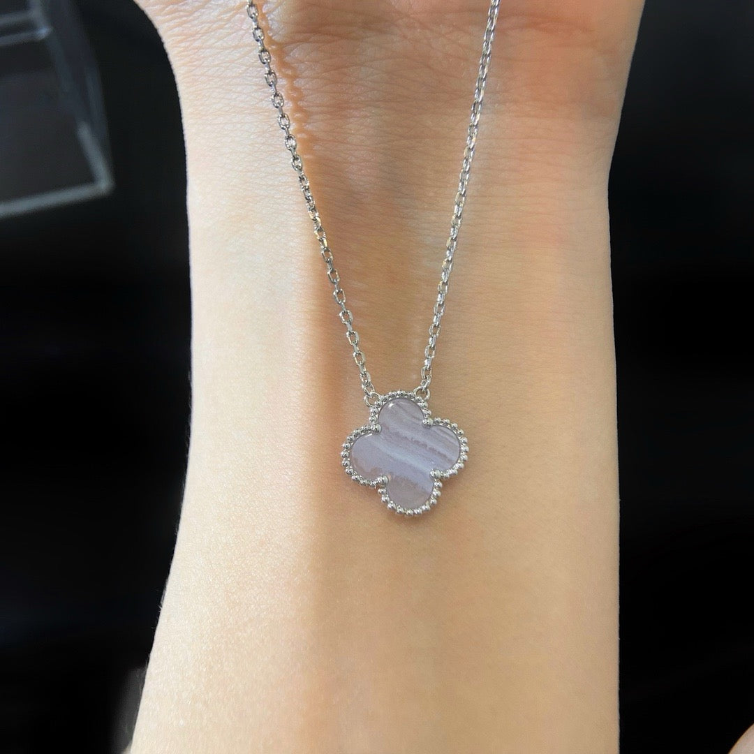 [moco jewelrys]CLOVER 15MM BLUE CHALCEDONY NECKLACE SILVER