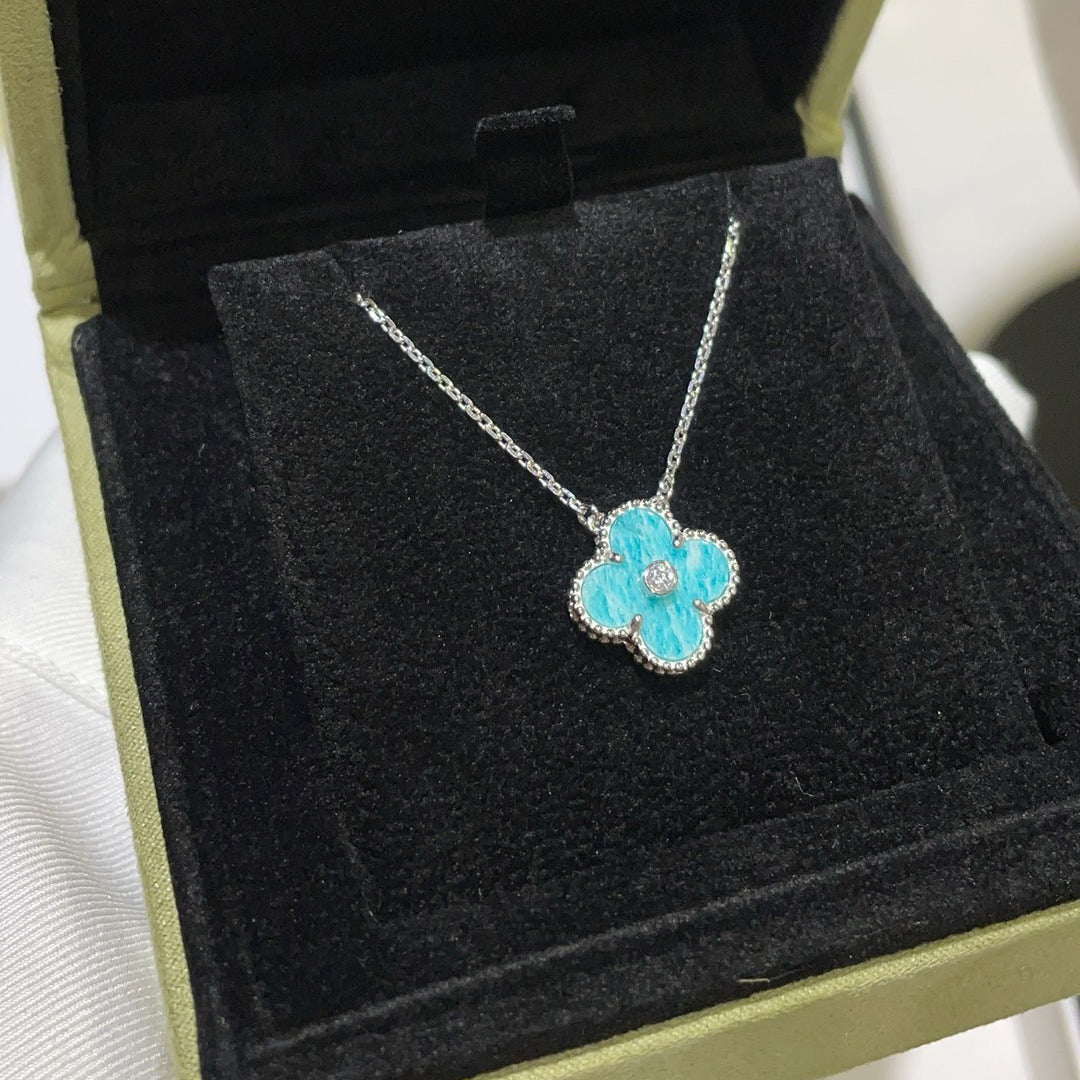 [moco jewelrys]CLOVER 15MM DIAMOND SVRES PORCELAIN  NECKLACE SILVER
