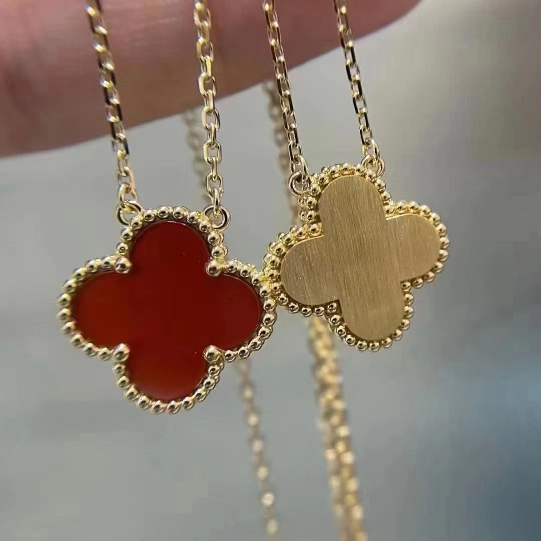 [moco jewelrys]CLOVER 15MM CARNELIAN SINGLE FLOWER NECKLACE
