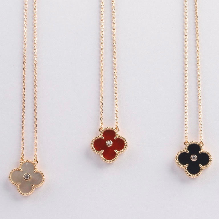 [moco jewelrys]CLOVER 15MM DIAMOND CARNELIAN NECKLACE