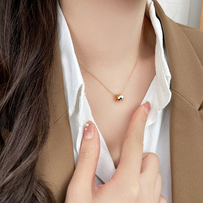 [moco jewelrys]BEE MINI ANHÄNGER DIAMANT HALSKETTE