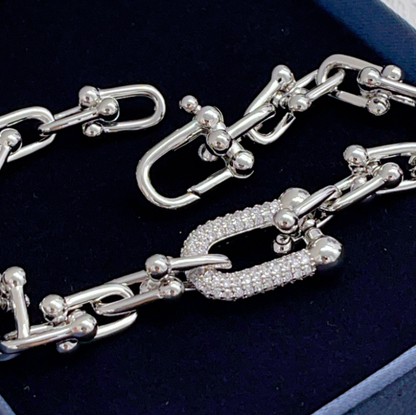 [moco jewelrys]TF HORSESHOE BUCKLE DIAMOND BRACELET