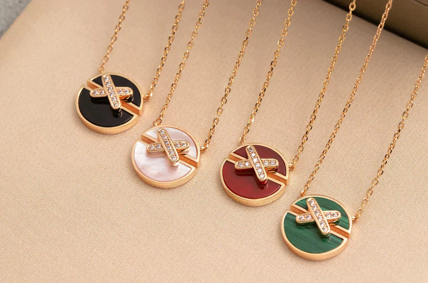 [moco jewelrys]Halskette mit Roségold-Diamanten