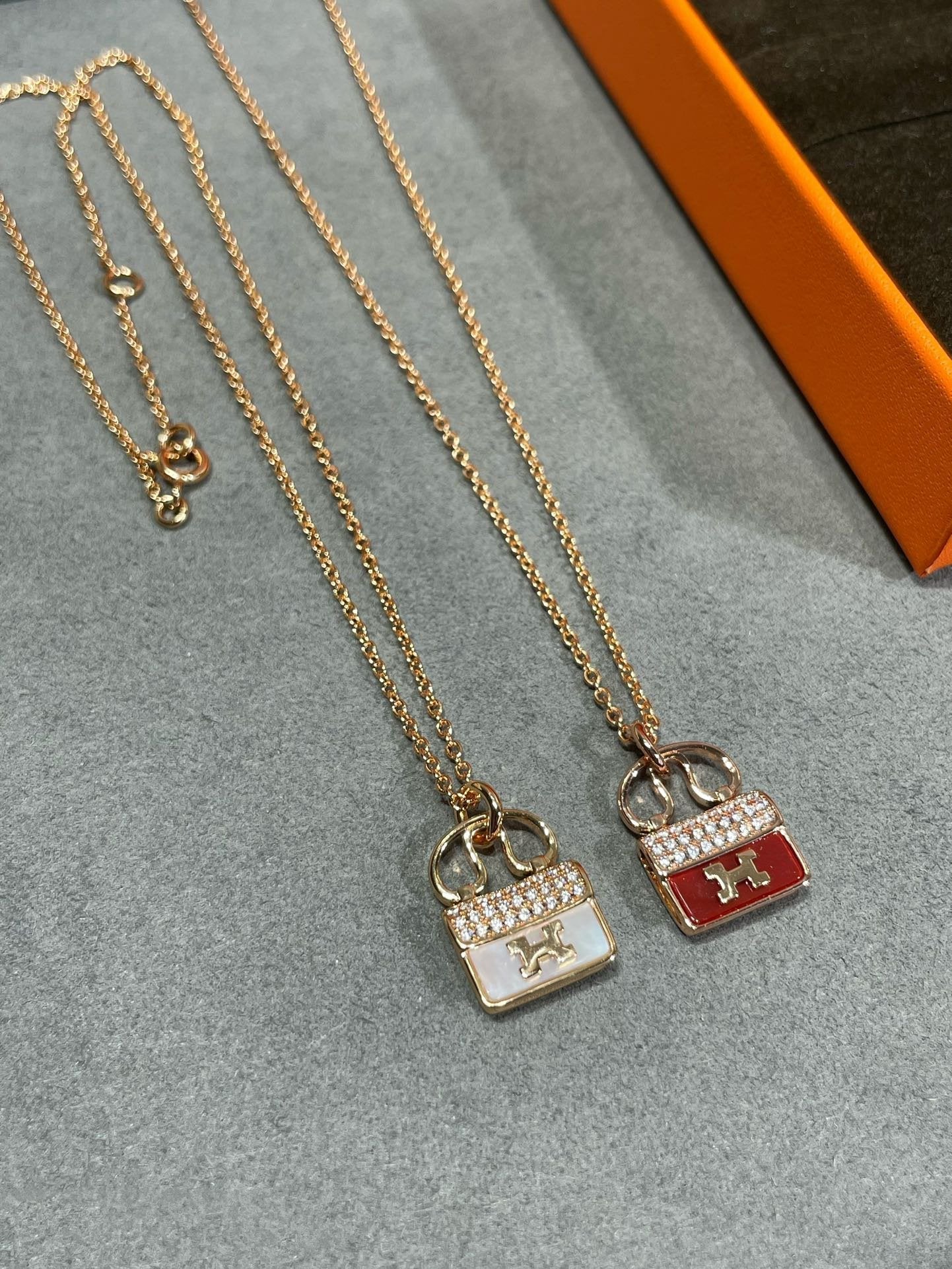 [moco jewelrys]H CIRCE MOISSANITE ANHÄNGER HALSKETTE GOLD